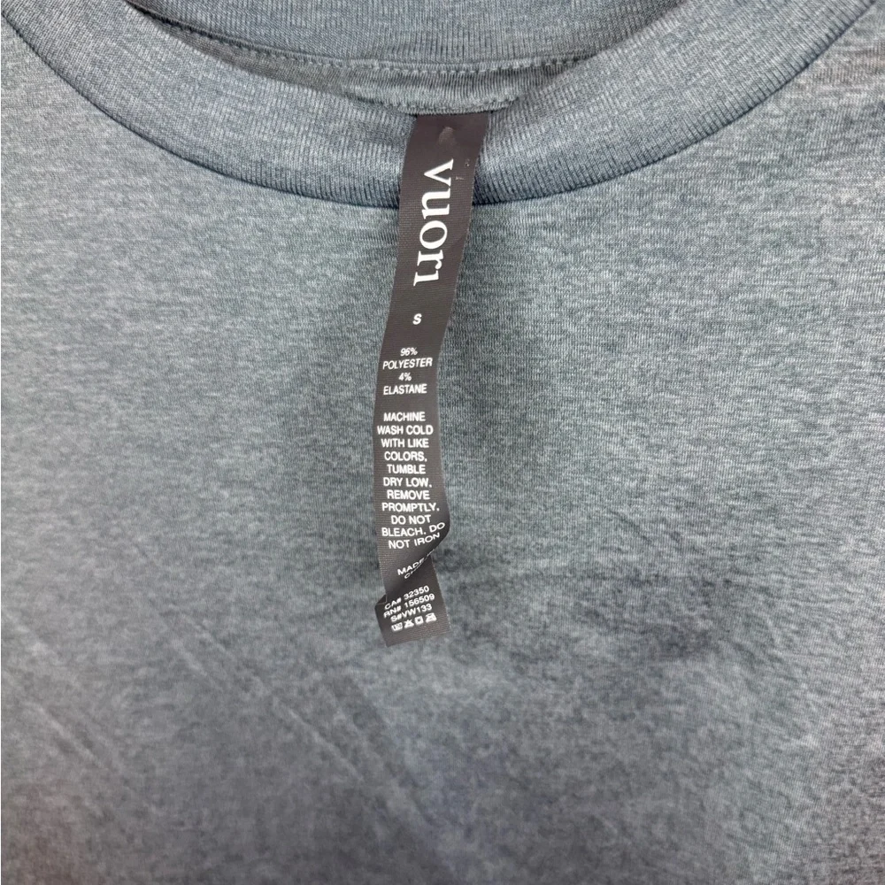 Vuori Woman’s Gray long Sleeve size Small. Like new - Picture 3 of 3